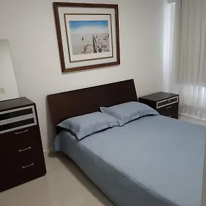 meia-praia-apartamento-com-sacada-ampla-e-churrasqueira.santa-catarina-brasil.com/